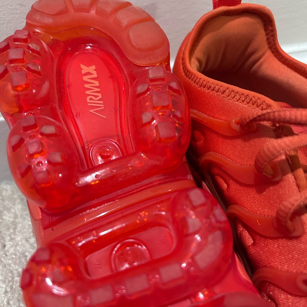 Women’s Nike Vapor Max Sneakers - Picture 3 of 5